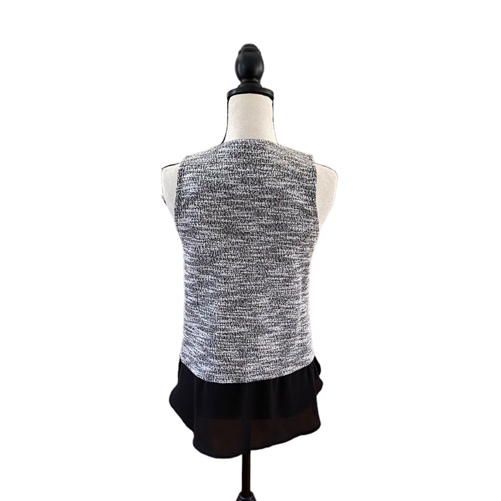 Tweed and Sheer Fabric Tank Top - Picture 2 of 3